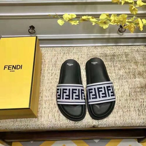 Mixed Brand Slippers Unisex ID:202004a134